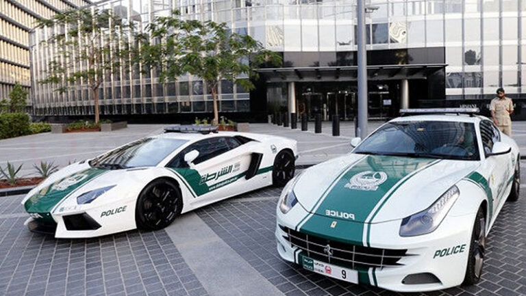 Dubai auto supercar della polizia OggiNotizie