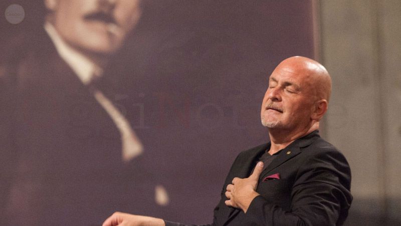 Una straordinaria serata con Andrea Colombini – Piazza della Signoria: FLASHMOB LA MUSICA PER TRIESTE