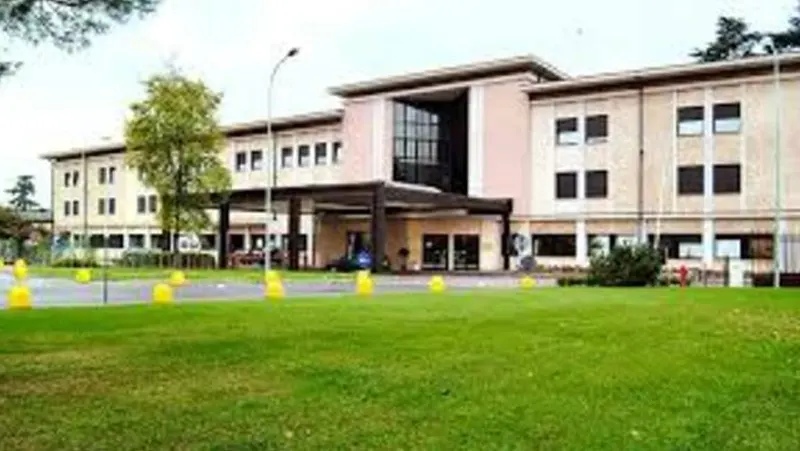 Ci risiamo con la demenza: Brescia, stop alle visite nel Fatebenefratelli “Aumentano i casi Covid” Brescia - stop alle visite nel Fatebenefratelli - Aumentano i casi Covid