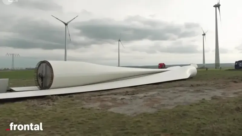 La bomba ad orologeria dell’Eolico: anche la TV tedesca si accorge del disastro ambientale La bomba ad orologeria dell’Eolico - anche la TV tedesca si accorge del disastro ambientale
